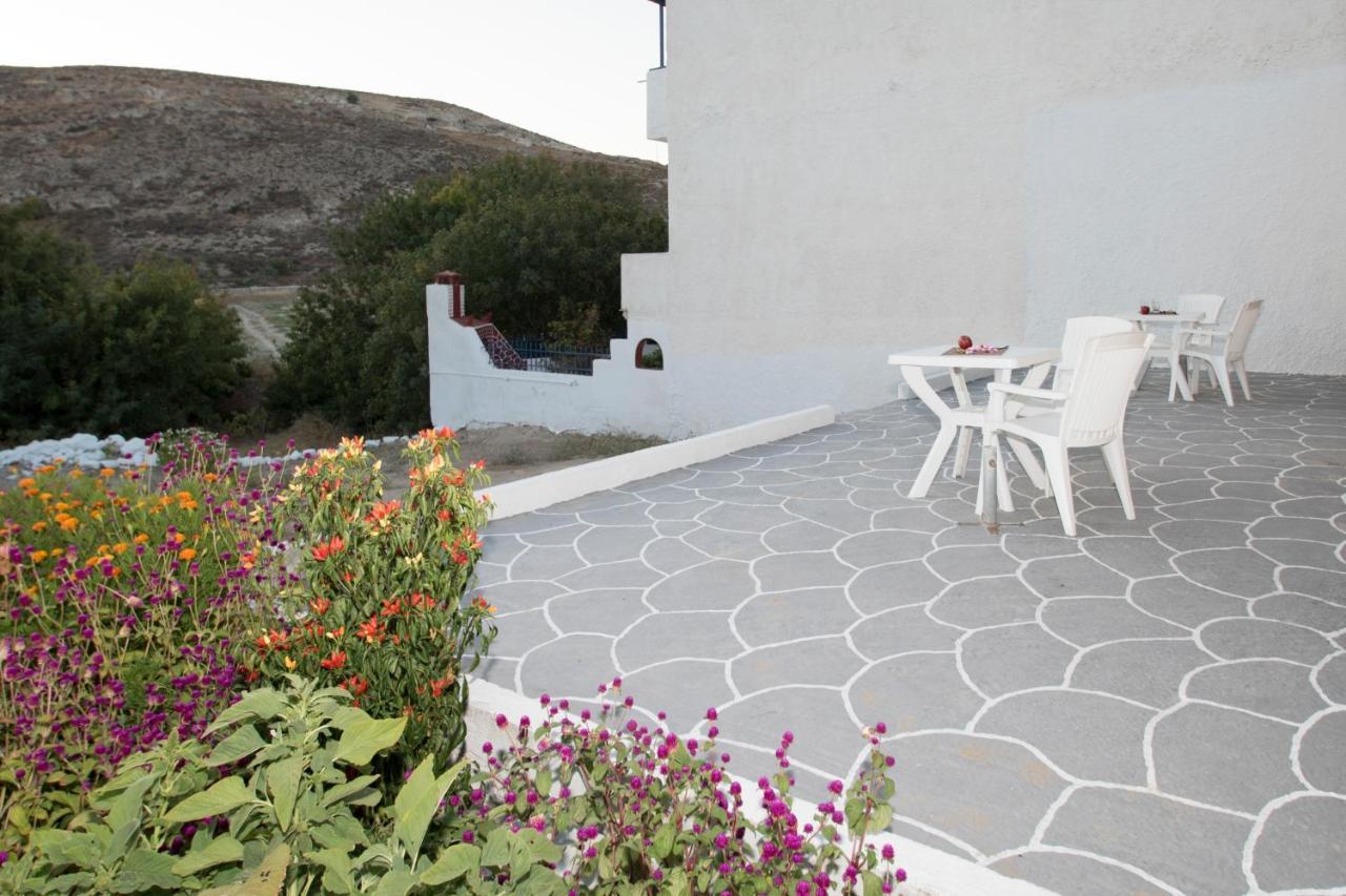 Damianos Rooms Adamantas (Milos) Exterior foto