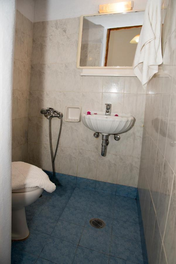 Damianos Rooms Adamantas (Milos) Exterior foto
